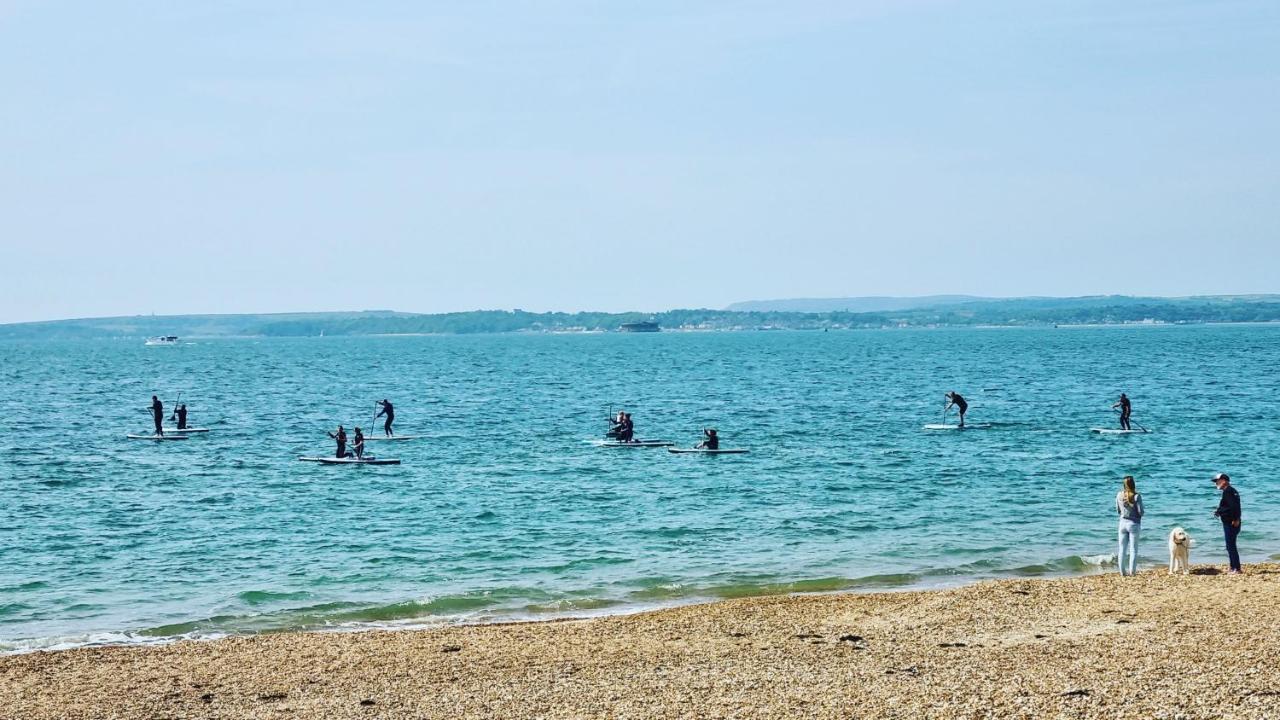 Southsea Escape - Coastal Holiday Apartment - 2 Double Bedrooms Portsmouth Buitenkant foto