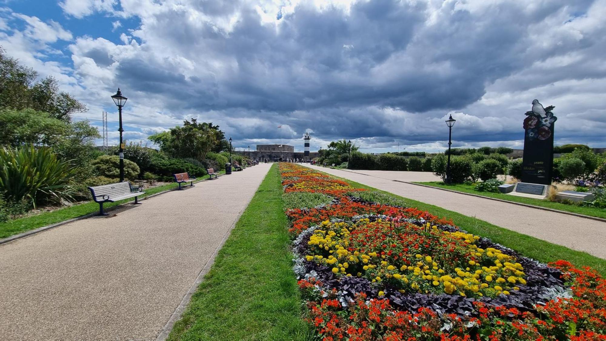 Southsea Escape - Coastal Holiday Apartment - 2 Double Bedrooms Portsmouth Buitenkant foto